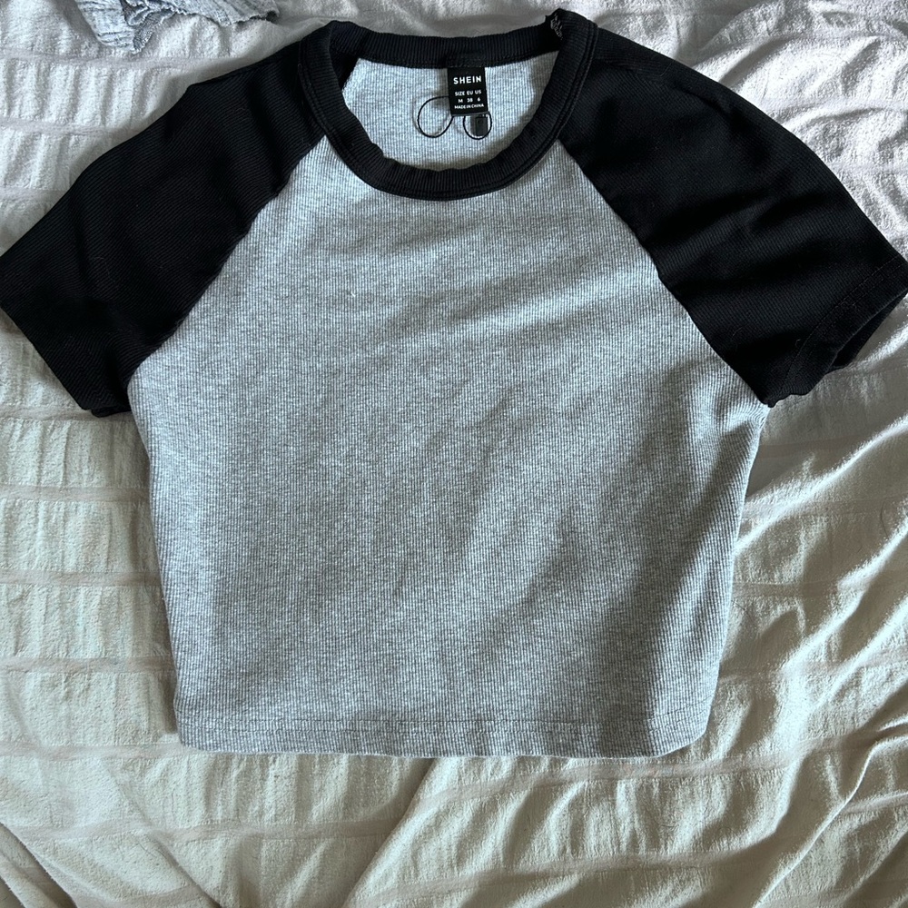 SHEIN Black and Gray Crop Top
